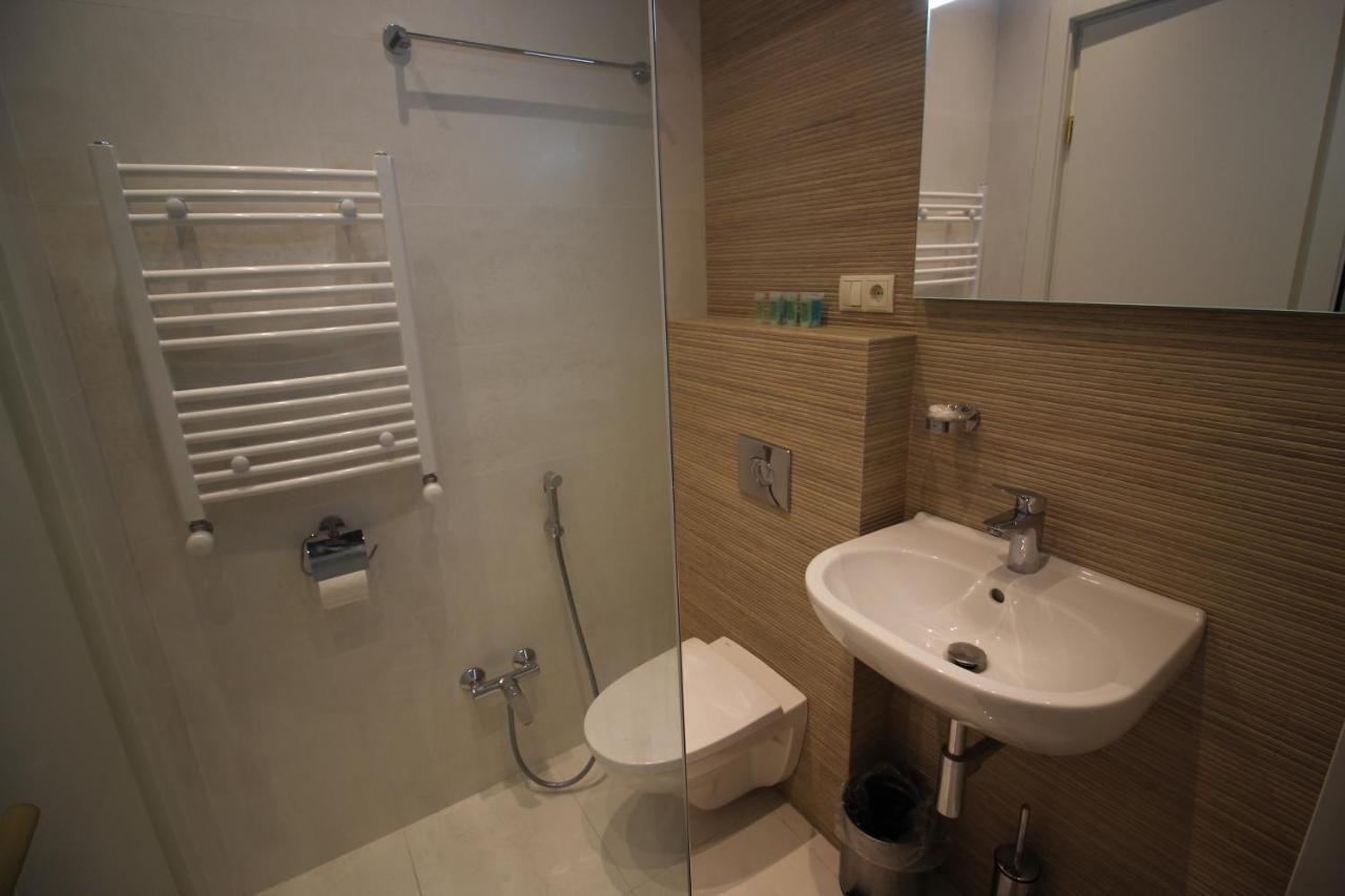 Superior Apartments Тбилиси Екстериор снимка
